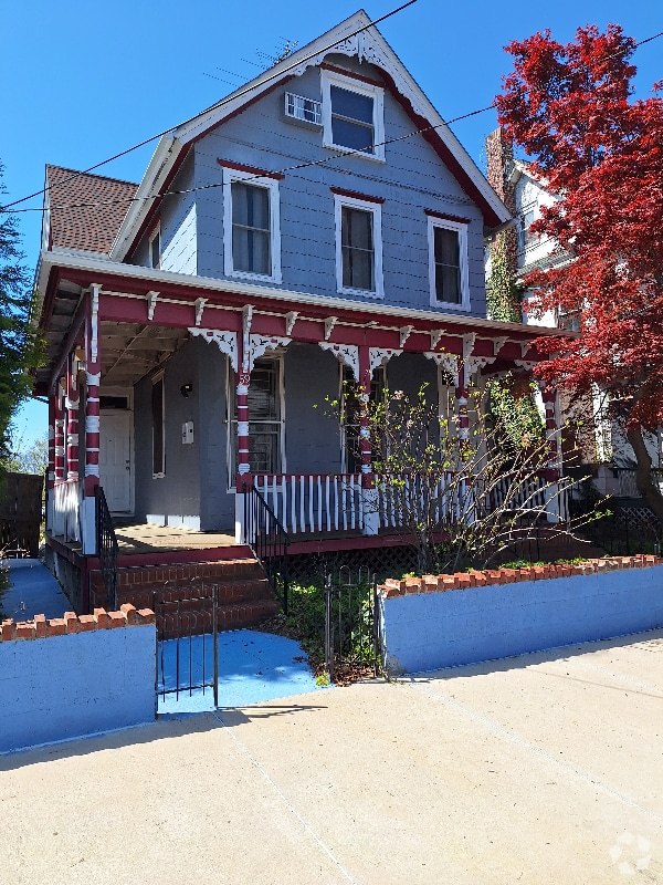 Building Photo - 59 7th St