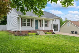 Building Photo - 1712 University Dr