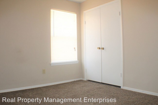 Building Photo - 4813 Kristie Dr