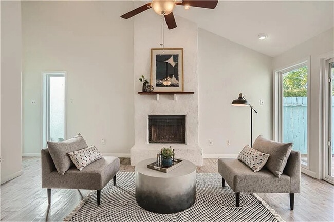 Foto del edificio - 1701 Timber Brush Trail