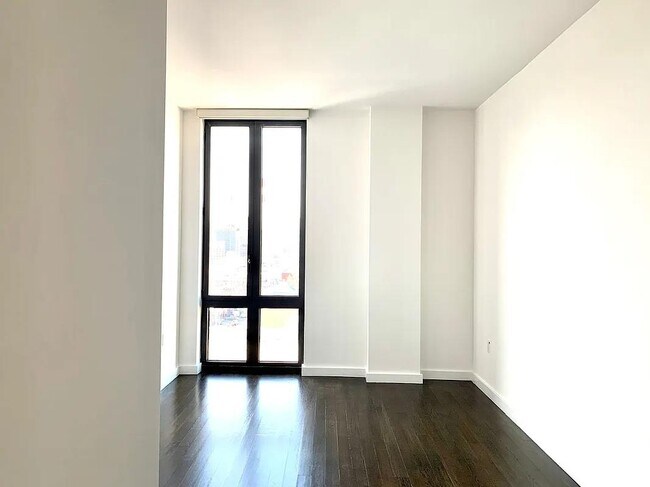 Foto del edificio - 37-40-40 27th St