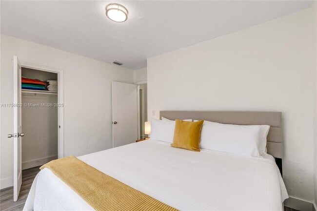 Foto del edificio - 2 bedroom in Miami FL 33137