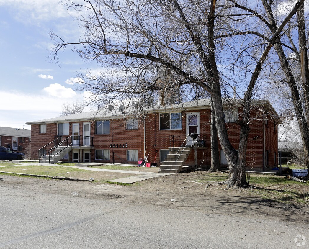 Primary Photo - Ames Street Apartments