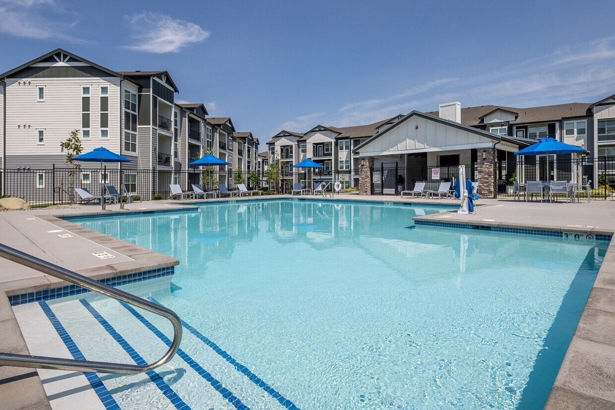 Ascend Rainier Ridge Houses for Rent Puyallup, WA