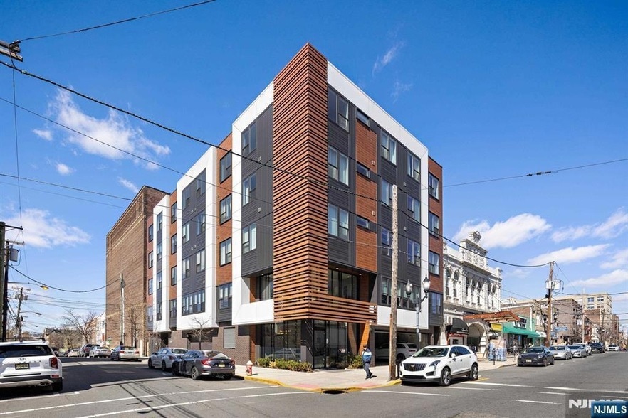 Photo - 6401 Park Avenue Unit 401