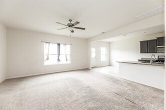 Building Photo - 541 Amberwood Pk Dr