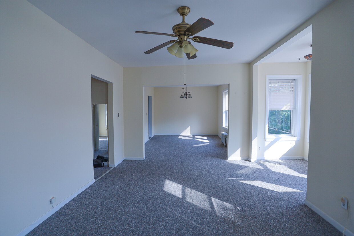 Foto principal - 1900 W Cullom Ave