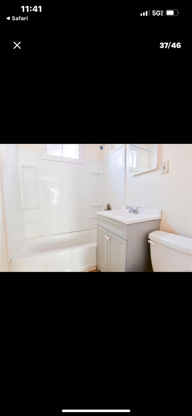 Foto del edificio - 255 W Brighton Ave