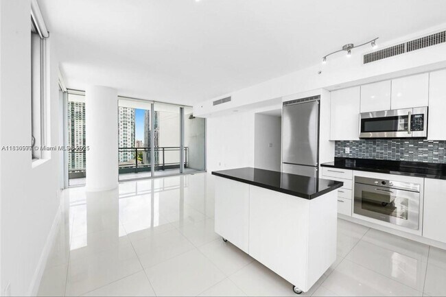 Foto del edificio - 92 SW 3rd St