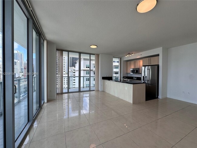 Foto del edificio - 1111 SW 1st Ave