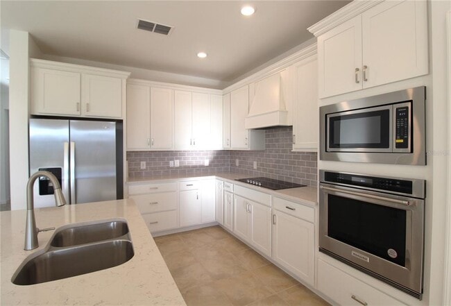Building Photo - 16250 Hidden Oak Lp