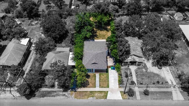 Foto del edificio - 725 Westfall Ave
