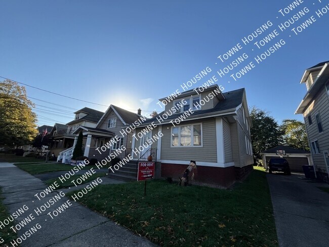 Foto del edificio - 117 Bloomfield Ave