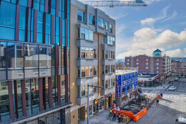 Building Photo - Dryden South Furnished Utilities Included!