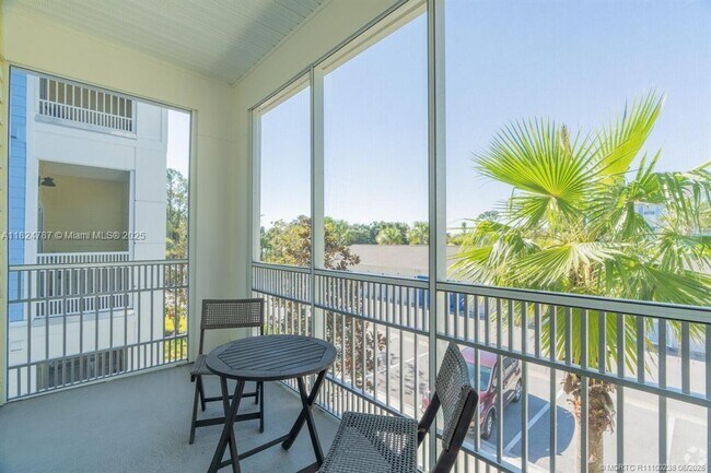 Building Photo - 1924 NW Federal Hwy