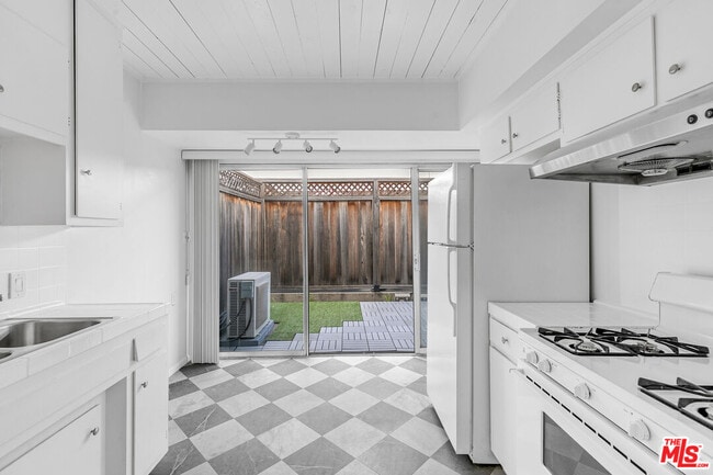 Foto del edificio - 4040 Grand View Blvd