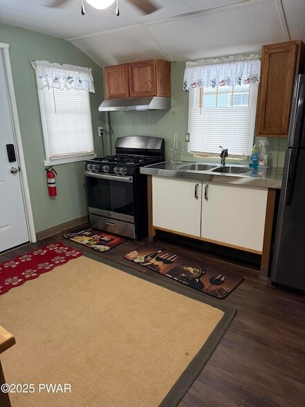 Building Photo - 14 Third Road Unit