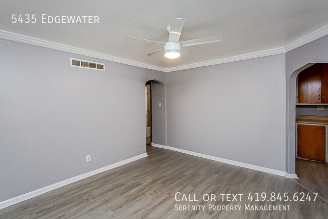 Foto del edificio - 5435 Edgewater-