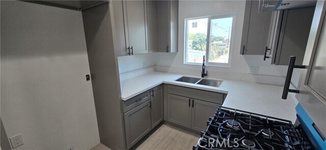 Foto del edificio - 833 E 92nd St