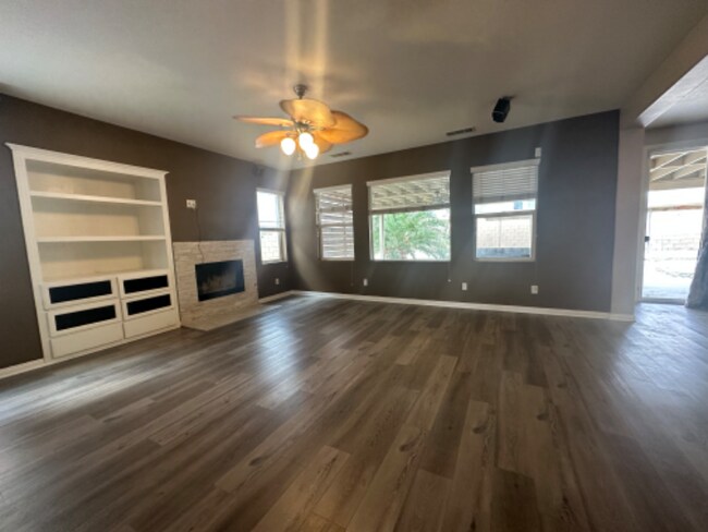 Foto del edificio - 3031 Peaceful Way