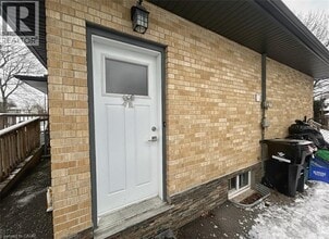 Building Photo - 47 Harber Ave