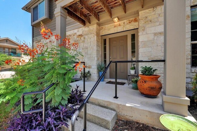 Foto del edificio - 3101 Davis Ln