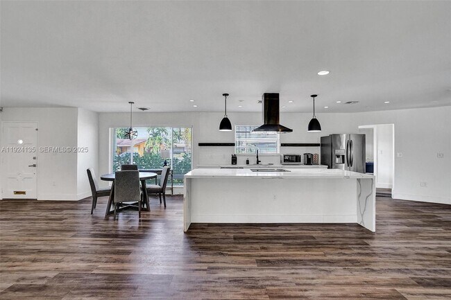 Foto del edificio - 2106 NE 16th Ave