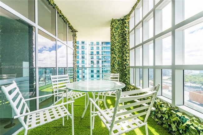 Foto del edificio - 3301 NE 1st Ave