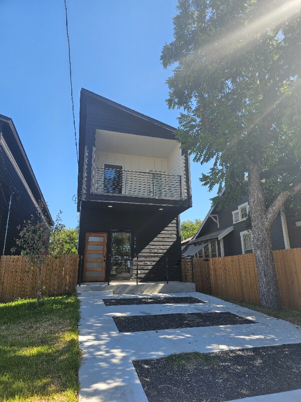 Foto del edificio - 325 Porter St