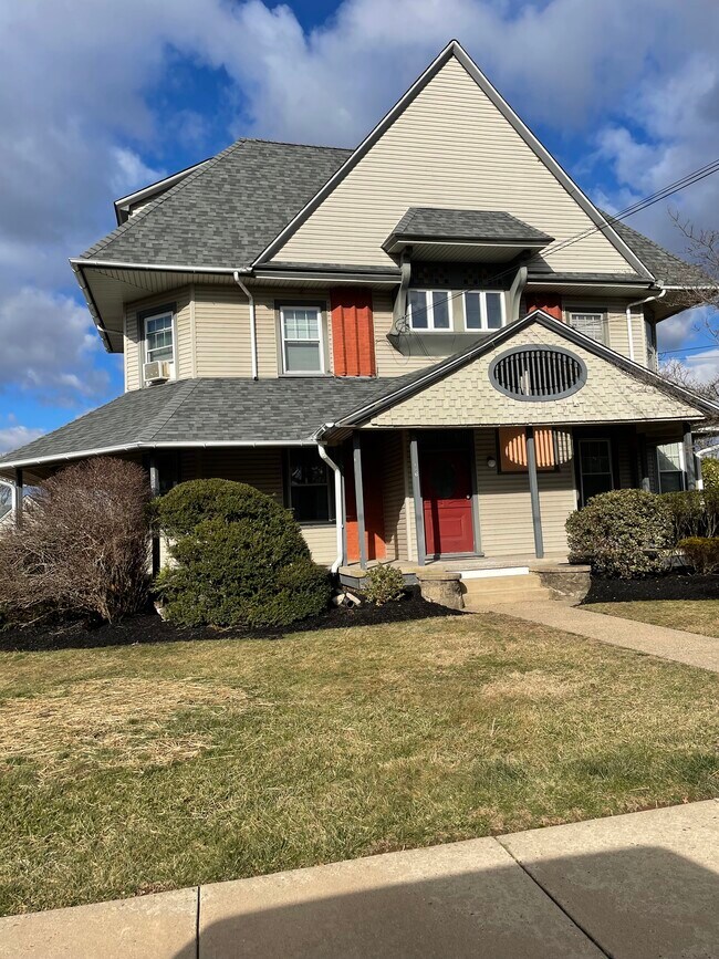 Foto del edificio - 116 Summit Ave