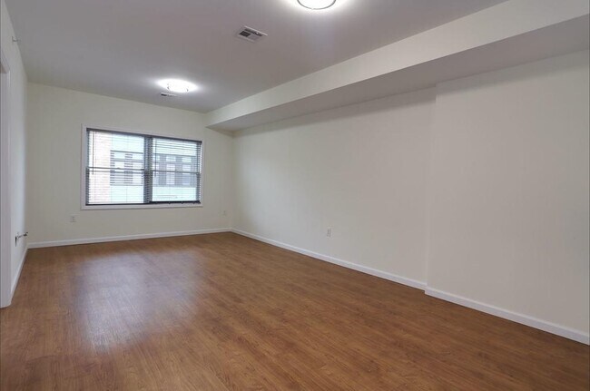 Foto del edificio - 143 Zabriskie St