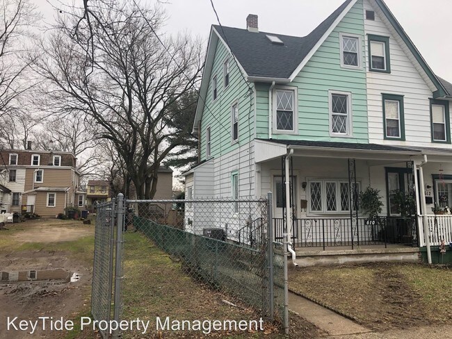 Building Photo - 3 br, 1 bath House - 610 W. 5th St. Palmyra