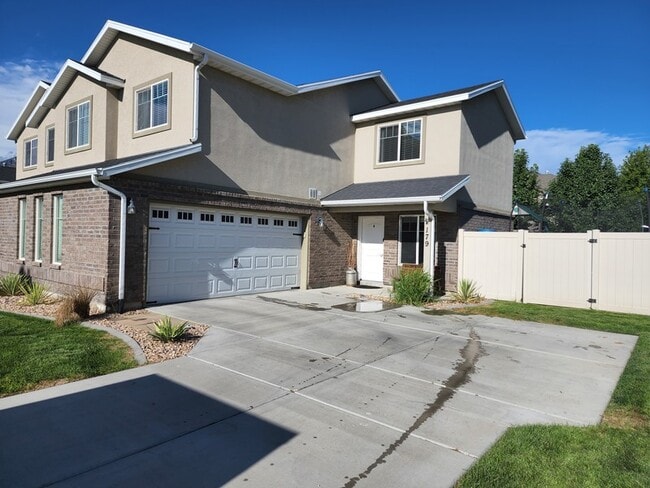 Building Photo - 179 S 1125 W