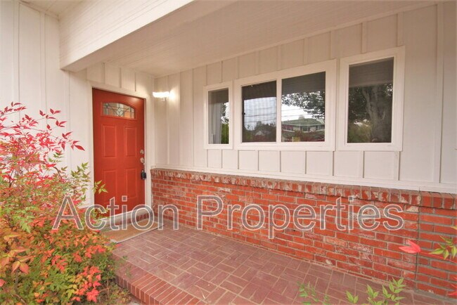 Foto del edificio - 780 Olive St