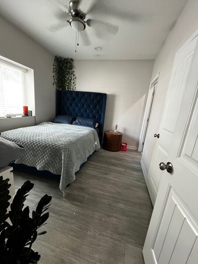 Building Photo - 1007 S Magnolia Ave