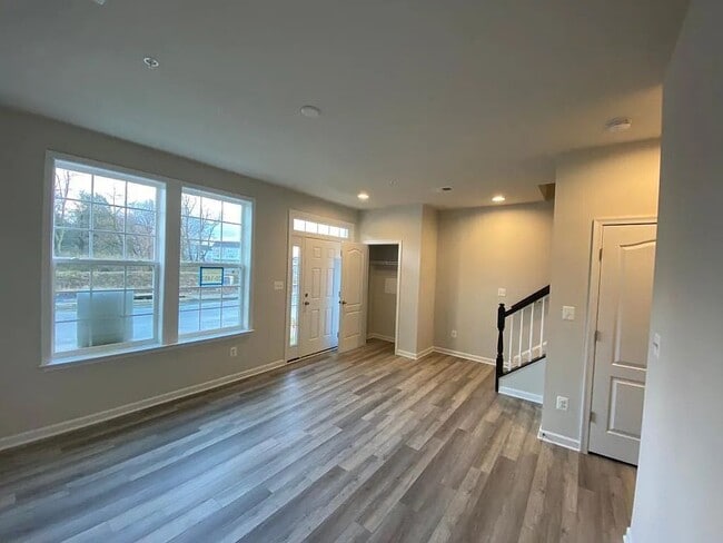 Building Photo - 3003 Osprey Way