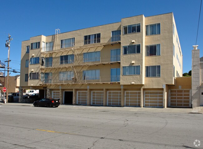 Building Photo - 3090 Vicente St