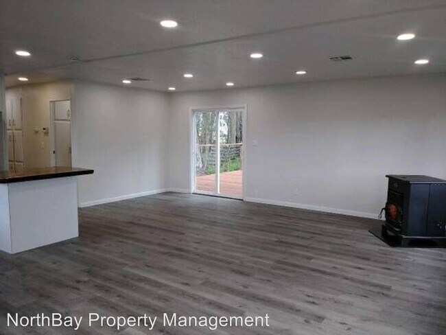 Foto del edificio - 2 br, 2 bath House - 3205 Woolsey Rd