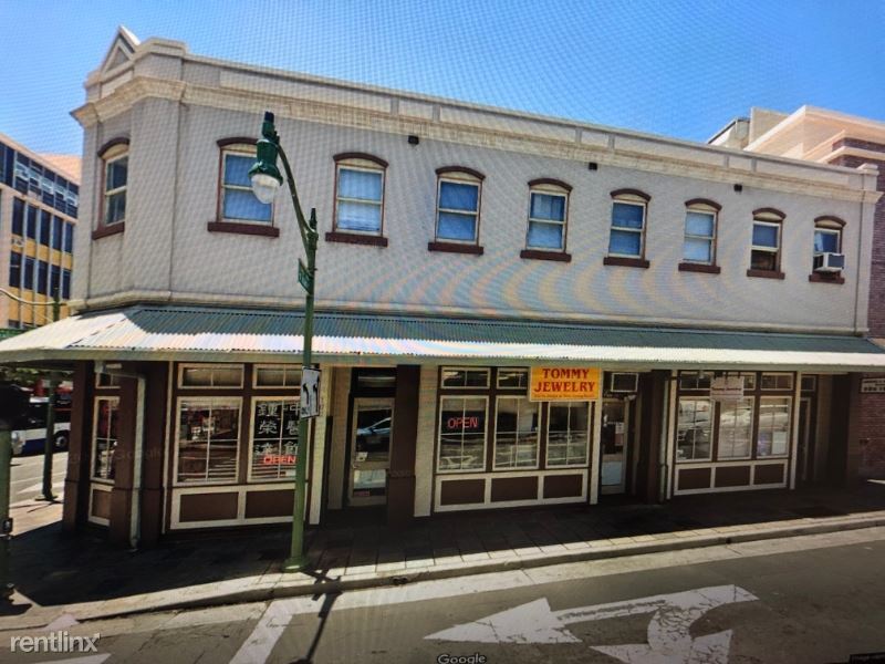 Primary Photo - 102 N King St
