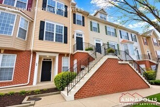 Building Photo - 37 Harbour Heights Dr