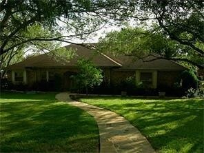 Primary Photo - 587 Shady Oaks Dr