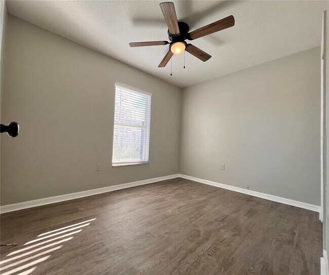 Building Photo - 508 S Westmoreland Dr