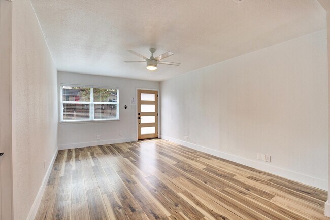 Foto del edificio - 904 Austin Highlands Blvd