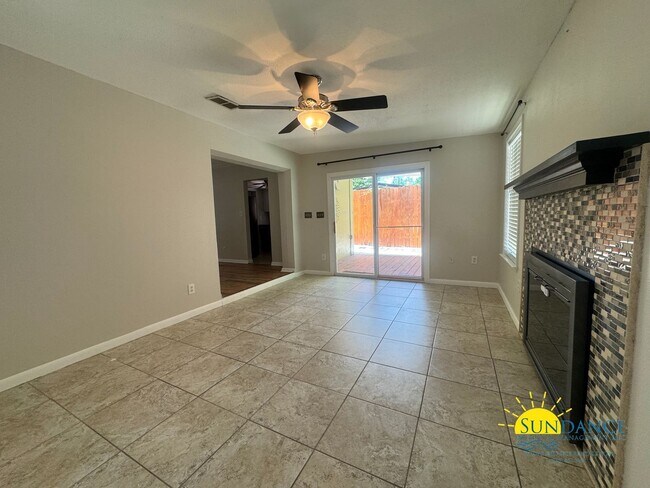 Foto del edificio - Charming Updated Home Minutes from Hurlbur...