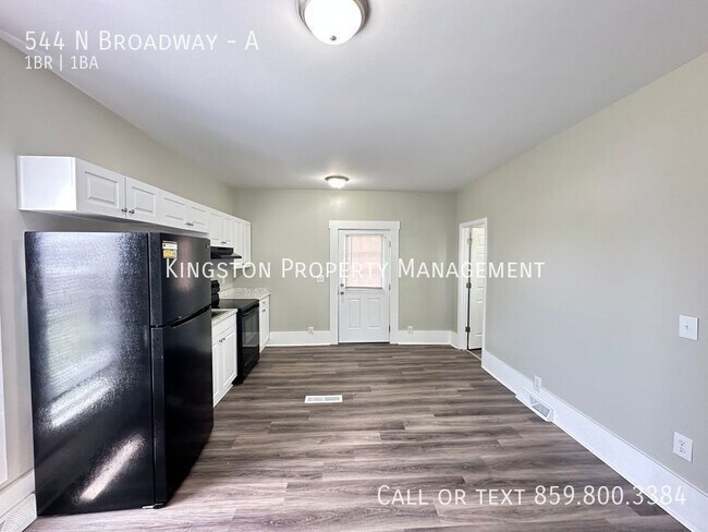 Building Photo - Newly Remodeled 1 Bedroom Move in Special!...