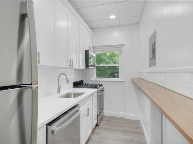 Photo - 12 Lincoln Pl Apartment