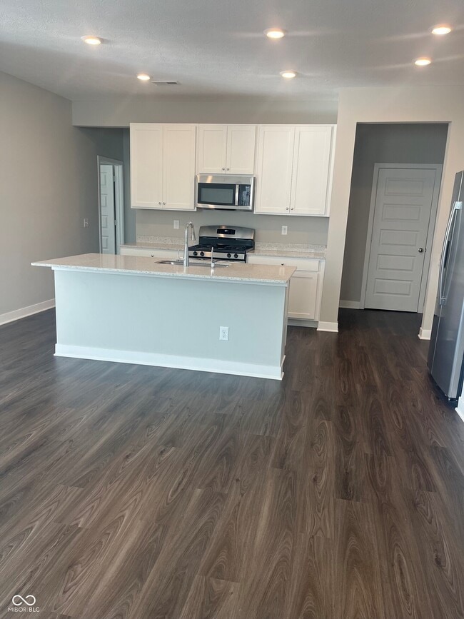 Foto del edificio - 1953 Goodwin Pl