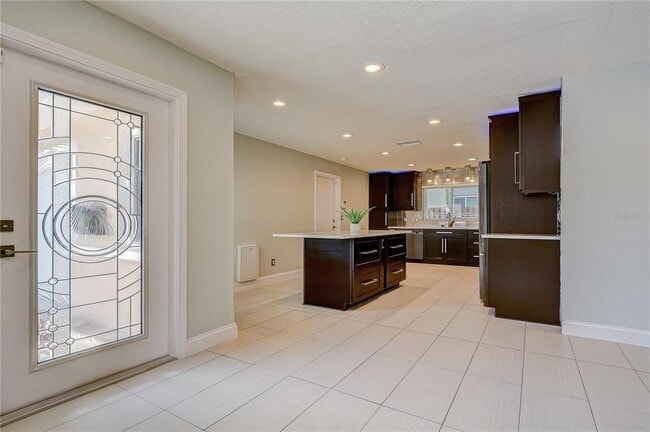 Building Photo - 2645 63rd Ave S