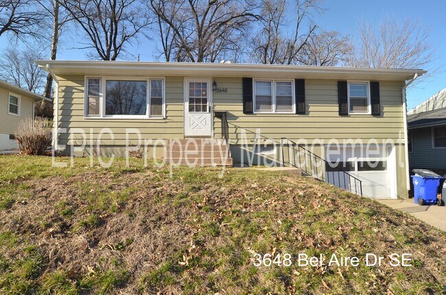 Building Photo - 3648 Bel Air Dr SE