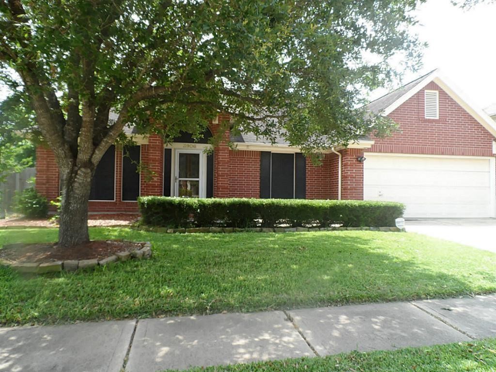 Primary Photo - 3906 Oakwood Dr E